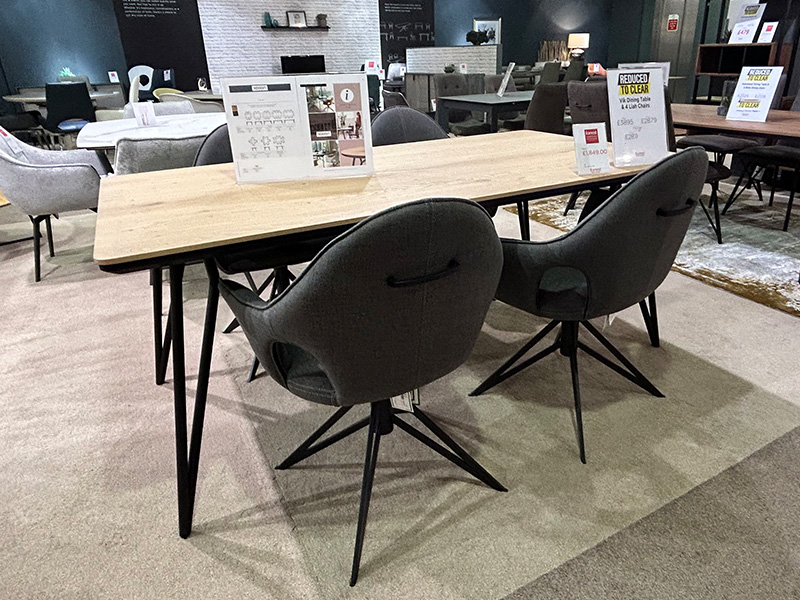 Vik Dining Table & 4 Liah Chairs